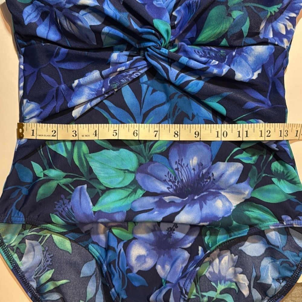 MIRACLESUIT Pandora Tropical Blue Floral One Piece Swimsuit size 12 - Picture 11 of 13